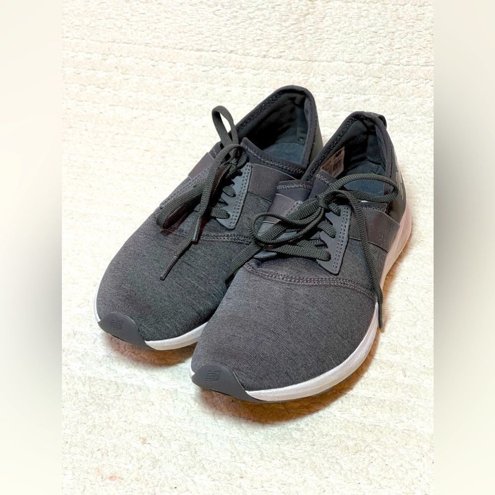 New Balance Fuel Core Nergize Women's Sneaker athletic Shoes gray white Size 10